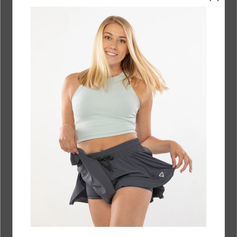 These shorts are adorable! All size medium.